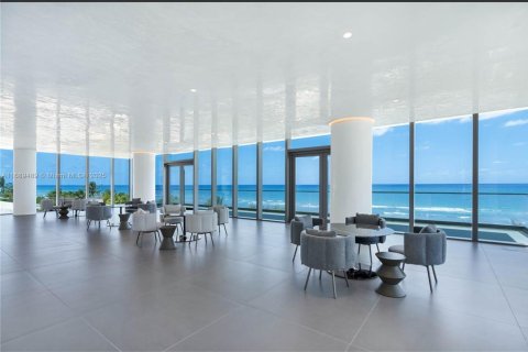 Condo in Hallandale Beach, Florida, 4 bedrooms  № 1865274 - photo 8
