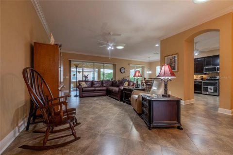 House in The Villages, Florida 4 bedrooms, 256.32 sq.m. № 2408711 - photo 21