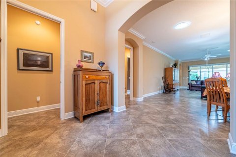 House in The Villages, Florida 4 bedrooms, 256.32 sq.m. № 2408711 - photo 12