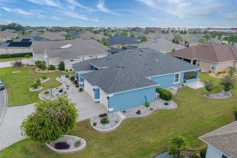 House in The Villages, Florida 4 bedrooms, 256.32 sq.m. № 2408711 - photo 10