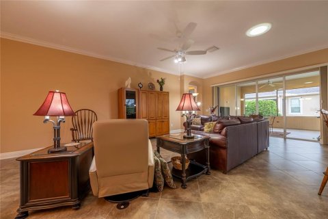 House in The Villages, Florida 4 bedrooms, 256.32 sq.m. № 2408711 - photo 23