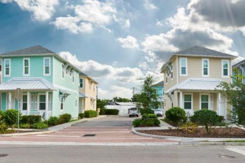Villa ou maison à louer à Winter Park, Floride: 3 chambres, 168.15 m2 № 2399126 - photo 2