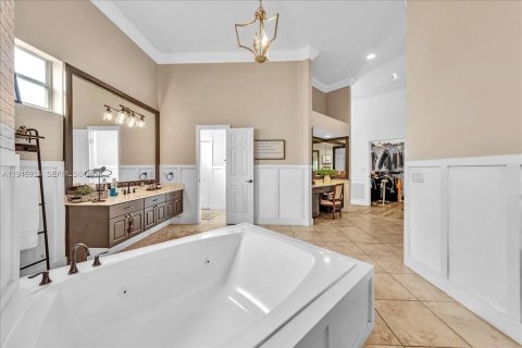 House in Davie, Florida 5 bedrooms, 384.24 sq.m. № 2003084 - photo 20