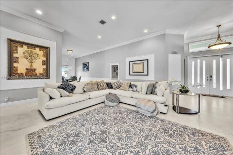 House in Davie, Florida 5 bedrooms, 384.24 sq.m. № 2003084 - photo 6