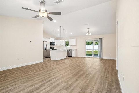 Villa ou maison à vendre à Ocala, Floride: 4 chambres, 162.67 m2 № 2330029 - photo 10