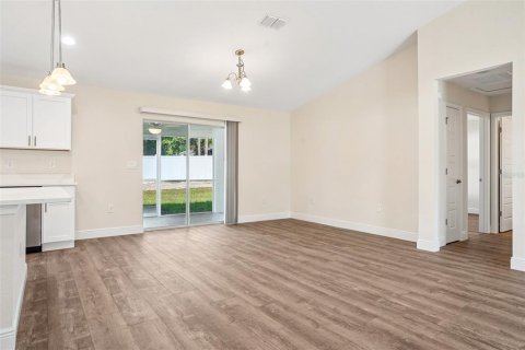 Villa ou maison à vendre à Ocala, Floride: 4 chambres, 162.67 m2 № 2330029 - photo 12