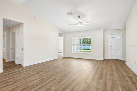 Villa ou maison à vendre à Ocala, Floride: 4 chambres, 162.67 m2 № 2330029 - photo 9