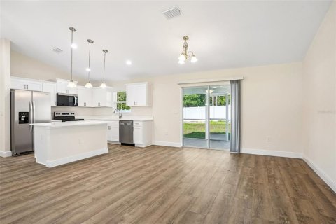 Villa ou maison à vendre à Ocala, Floride: 4 chambres, 162.67 m2 № 2330029 - photo 11