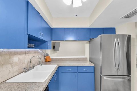 Townhouse in Clearwater, Florida 2 bedrooms, 79.25 sq.m. № 1767949 - photo 14