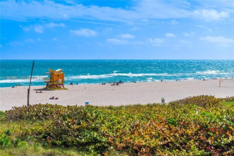 Condominio en venta en Miami Beach, Florida, 1 dormitorio, 59.46 m2 № 1999004 - foto 5