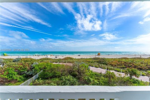 Condominio en venta en Miami Beach, Florida, 1 dormitorio, 59.46 m2 № 1999004 - foto 23