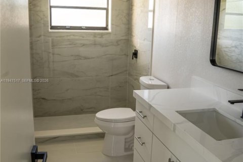 Casa en venta en Miami Gardens, Florida, 4 dormitorios, 134.89 m2 № 2003404 - foto 14