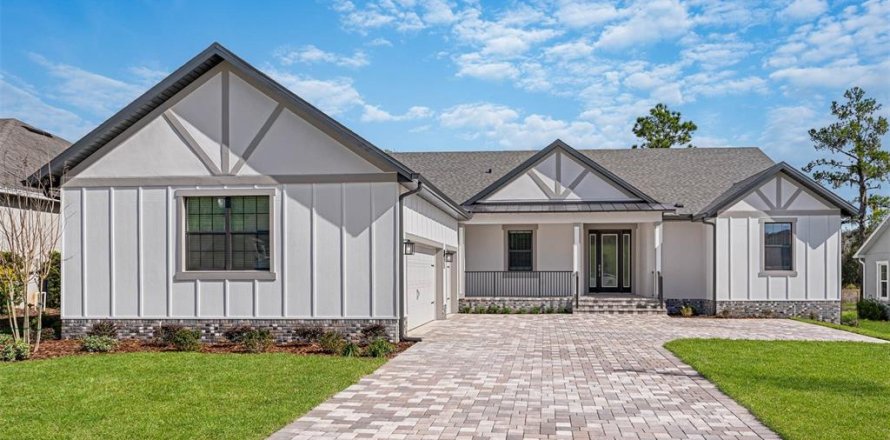 House in Brooksville, Florida 4 bedrooms, 253.72 sq.m. № 2101887