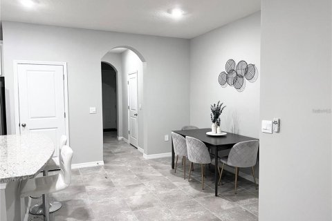 Touwnhouse à louer à Sarasota, Floride: 3 chambres, 155.43 m2 № 2434871 - photo 7