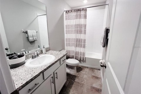 Touwnhouse à louer à Sarasota, Floride: 3 chambres, 155.43 m2 № 2434871 - photo 13