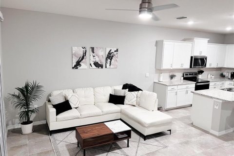 Touwnhouse à louer à Sarasota, Floride: 3 chambres, 155.43 m2 № 2434871 - photo 5