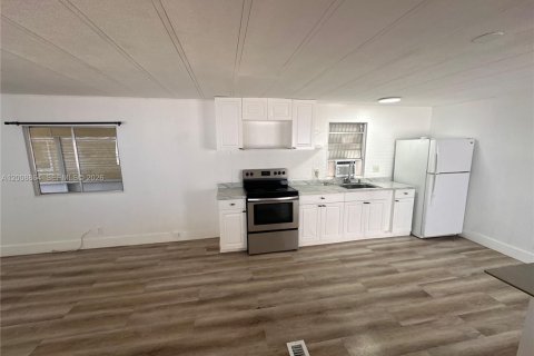Appartement à louer à Dania Beach, Floride: 2 chambres № 2168227 - photo 2