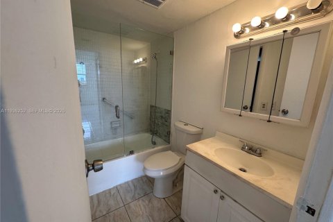 Copropriété à louer à North Miami Beach, Floride: 1 chambre, 61.13 m2 № 2027938 - photo 6