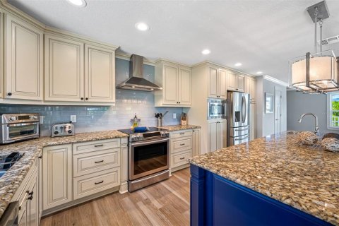 Townhouse in Indian Rocks Beach, Florida 6 bedrooms, 379.04 sq.m. № 1777870 - photo 16