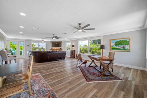 Townhouse in Indian Rocks Beach, Florida 6 bedrooms, 379.04 sq.m. № 1777870 - photo 18