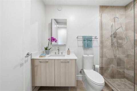 Condo in Sarasota, Florida, 3 bedrooms  № 2395824 - photo 20