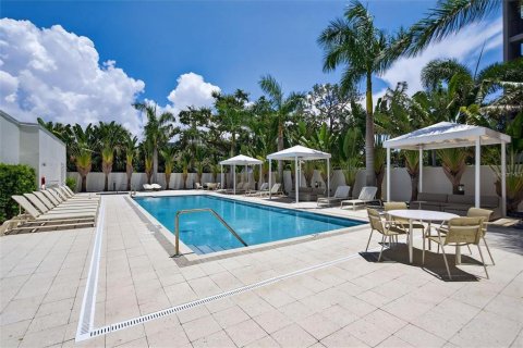 Condo in Sarasota, Florida, 3 bedrooms  № 2395824 - photo 25