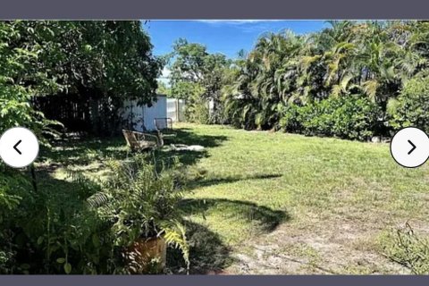 Villa ou maison à vendre à Dania Beach, Floride: 3 chambres, 96.15 m2 № 2269215 - photo 2