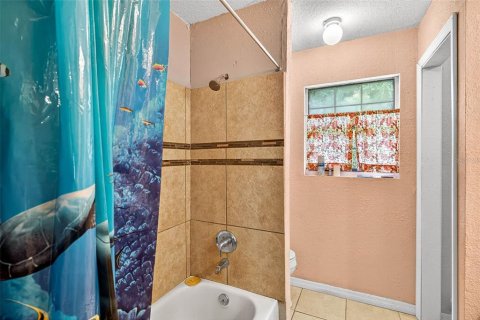 Casa en venta en New Port Richey, Florida, 3 dormitorios, 193.24 m2 № 1910291 - foto 27