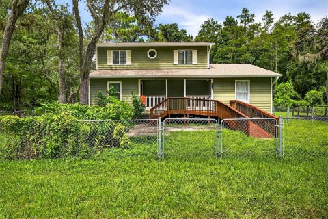 Casa en venta en New Port Richey, Florida, 3 dormitorios, 193.24 m2 № 1910291 - foto 1