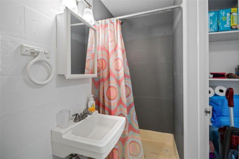 Casa en venta en Holiday, Florida, 2 dormitorios, 95.13 m2 № 1687033 - foto 12