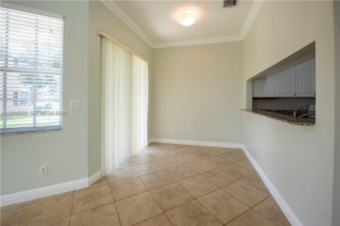 Townhouse in Davie, Florida 3 bedrooms, 178.74 sq.m. № 2088419 - photo 12