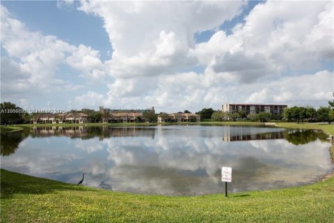 Townhouse in Davie, Florida 3 bedrooms, 178.74 sq.m. № 2088419 - photo 5