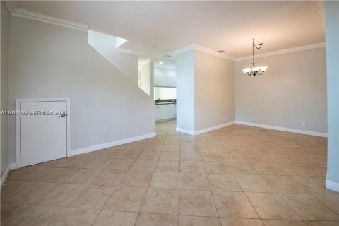 Townhouse in Davie, Florida 3 bedrooms, 178.74 sq.m. № 2088419 - photo 7