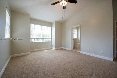 Townhouse in Davie, Florida 3 bedrooms, 178.74 sq.m. № 2088419 - photo 18