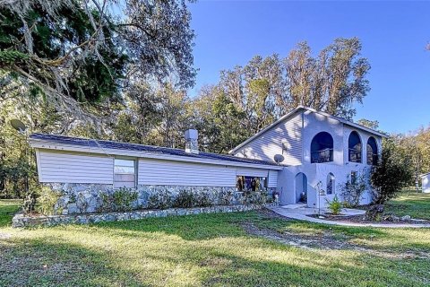 House in Brooksville, Florida 4 bedrooms, 235.97 sq.m. № 1883053 - photo 9