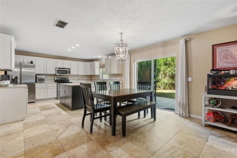 Villa ou maison à vendre à Palm Coast, Floride: 6 chambres, 366.03 m2 № 2430304 - photo 19