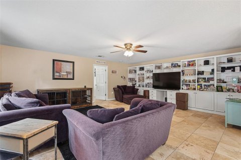 Villa ou maison à vendre à Palm Coast, Floride: 6 chambres, 366.03 m2 № 2430304 - photo 21