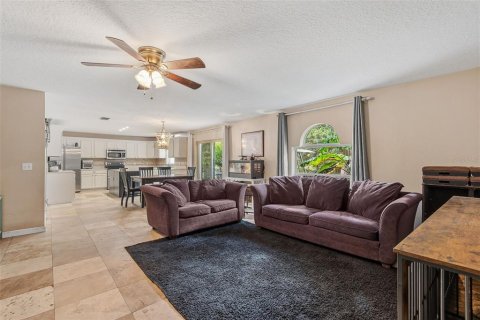 Villa ou maison à vendre à Palm Coast, Floride: 6 chambres, 366.03 m2 № 2430304 - photo 22