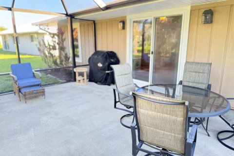 Casa en venta en Port St. Lucie, Florida, 3 dormitorios, 161.46 m2 № 2190234 - foto 11