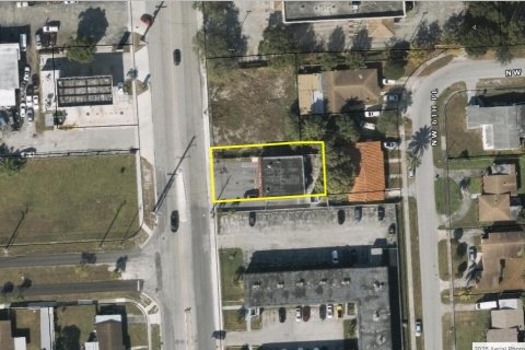 Propiedad comercial en venta en Hallandale Beach, Florida № 2241930 - foto 5