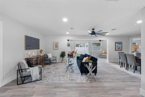 Villa ou maison à vendre à Clearwater, Floride: 3 chambres, 180.32 m2 № 2203768 - photo 4