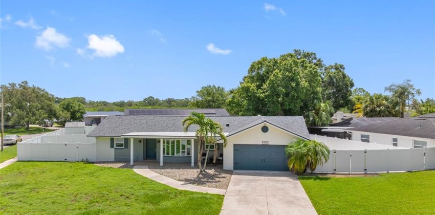 Villa ou maison à Clearwater, Floride 3 chambres, 180.32 m2 № 2203768