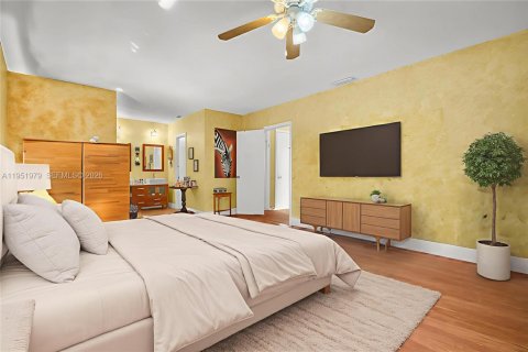 House in Miami, Florida 4 bedrooms, 265.89 sq.m. № 2024256 - photo 10