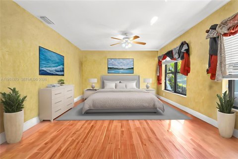 House in Miami, Florida 4 bedrooms, 265.89 sq.m. № 2024256 - photo 9