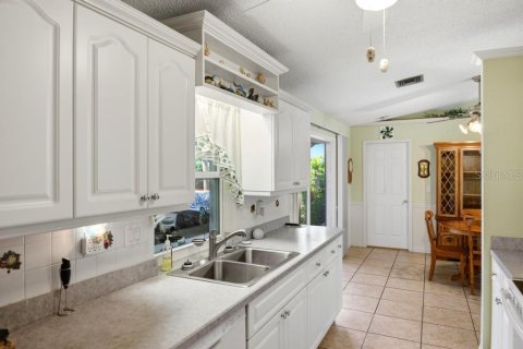House in Port Charlotte, Florida 3 bedrooms, 123.37 sq.m. № 2388127 - photo 14