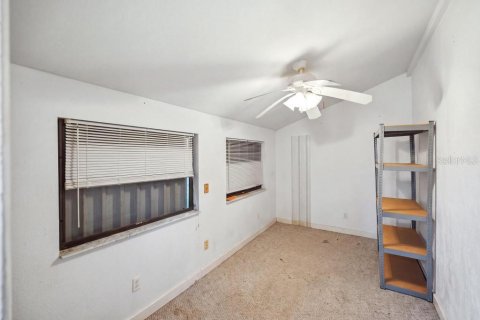 House in Port Charlotte, Florida 3 bedrooms, 123.37 sq.m. № 2388127 - photo 30