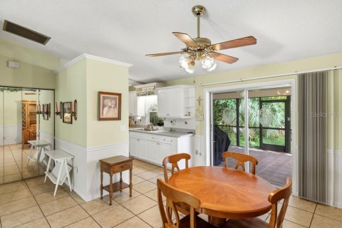 House in Port Charlotte, Florida 3 bedrooms, 123.37 sq.m. № 2388127 - photo 10