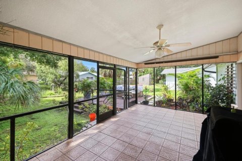 House in Port Charlotte, Florida 3 bedrooms, 123.37 sq.m. № 2388127 - photo 28