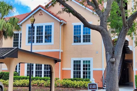 Condominio en alquiler en Sarasota, Florida, 3 dormitorios, 130.06 m2 № 1631472 - foto 1