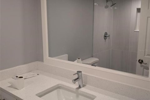 Condo in Tampa, Florida, 2 bedrooms  № 2204889 - photo 6